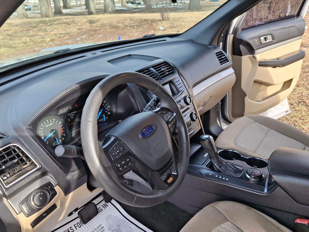Vehicle view 23