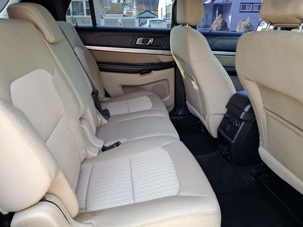 Vehicle view 35