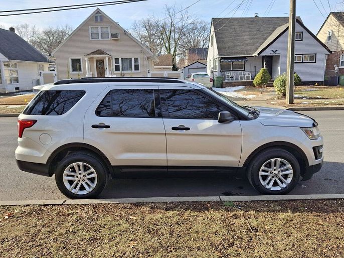 Vehicle view 57