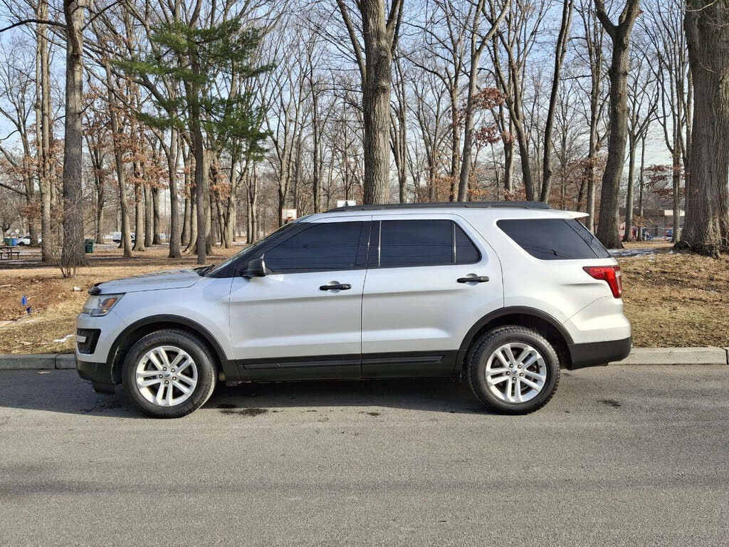Vehicle view 7