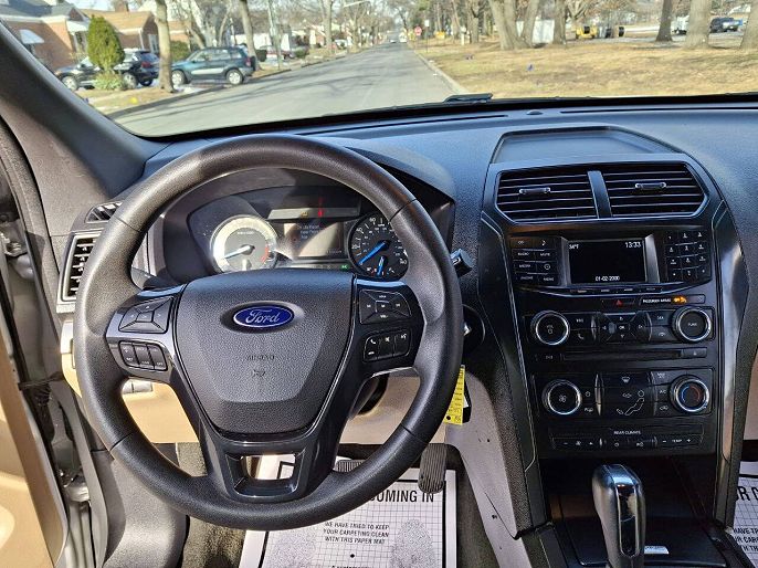 Vehicle view 89