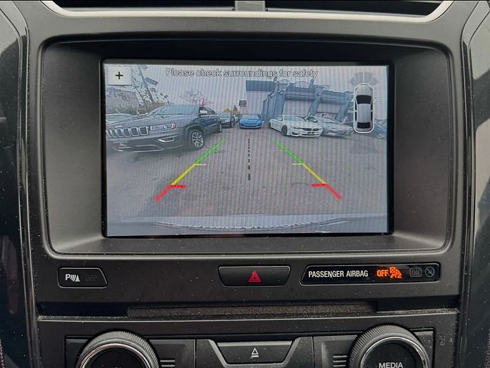 Vehicle view 8