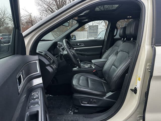 Vehicle view 19