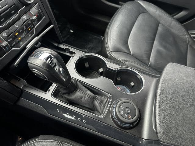 Vehicle view 25