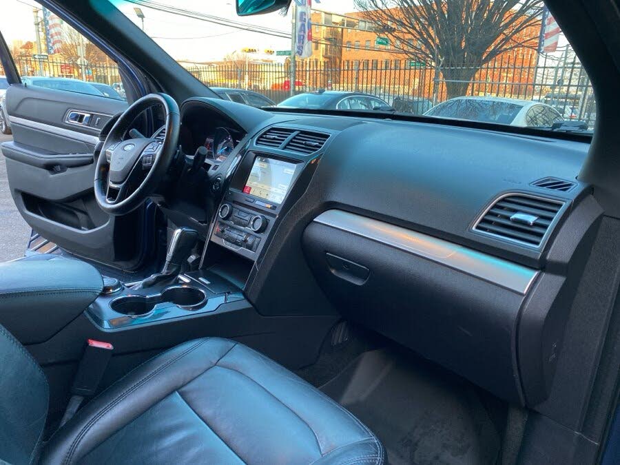 Vehicle view 33