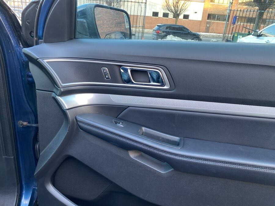 Vehicle view 34