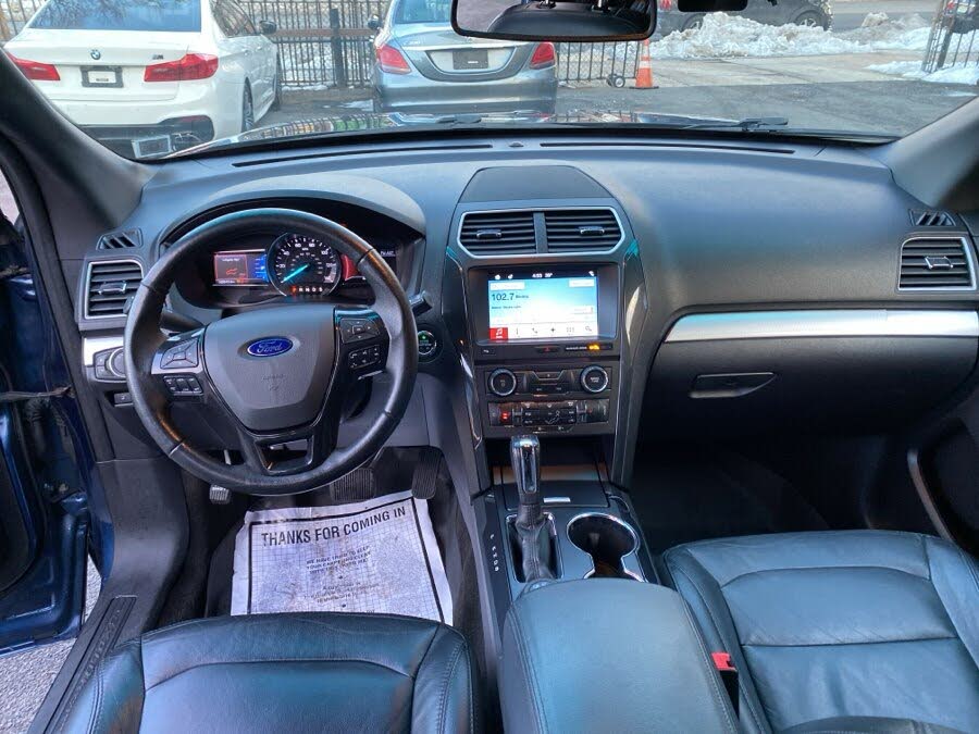Vehicle view 35