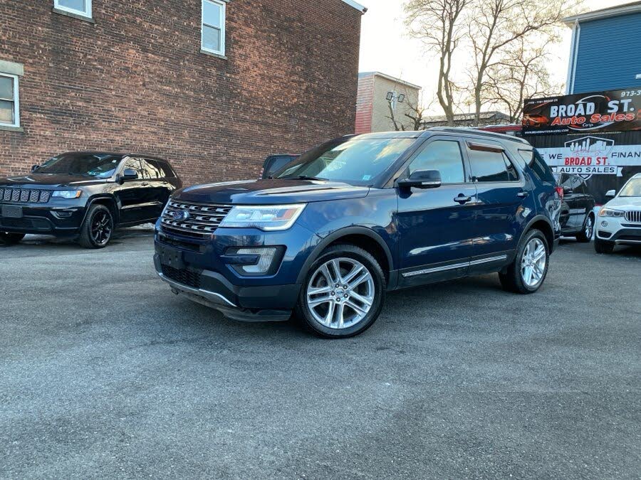 Vehicle view 6