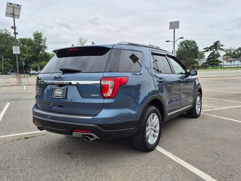 Vehicle view 11