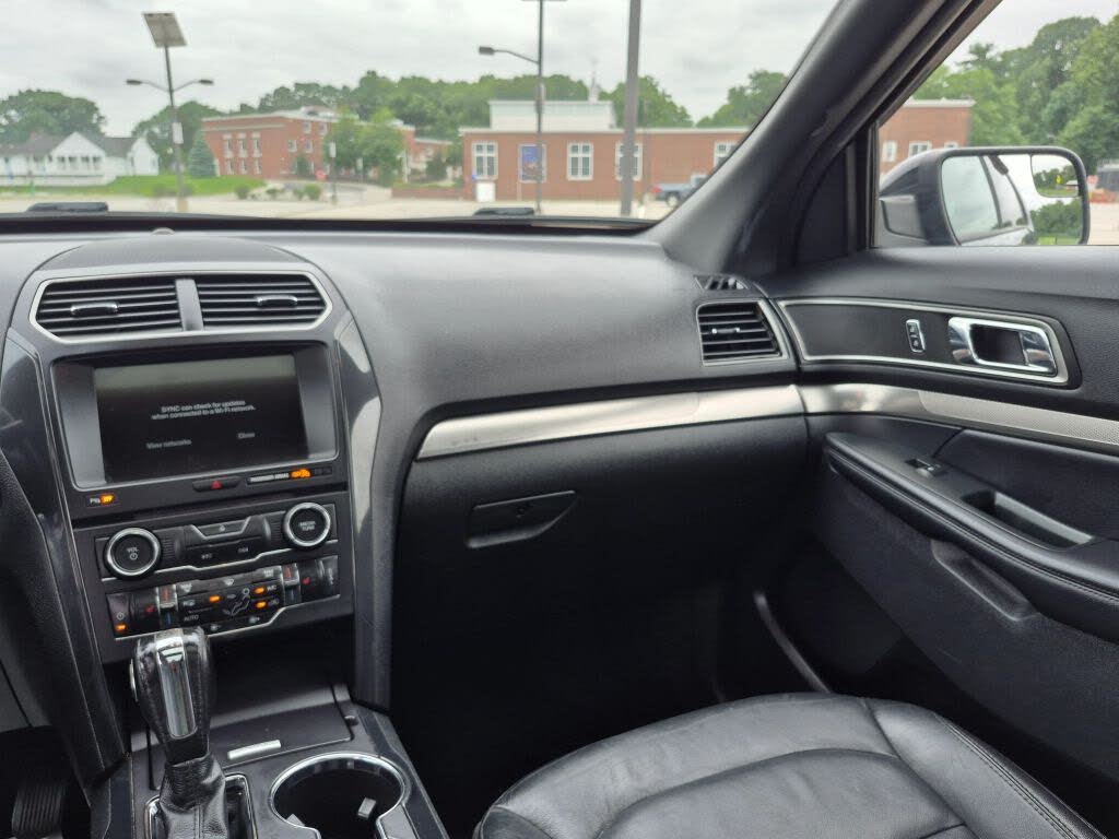 Vehicle view 35