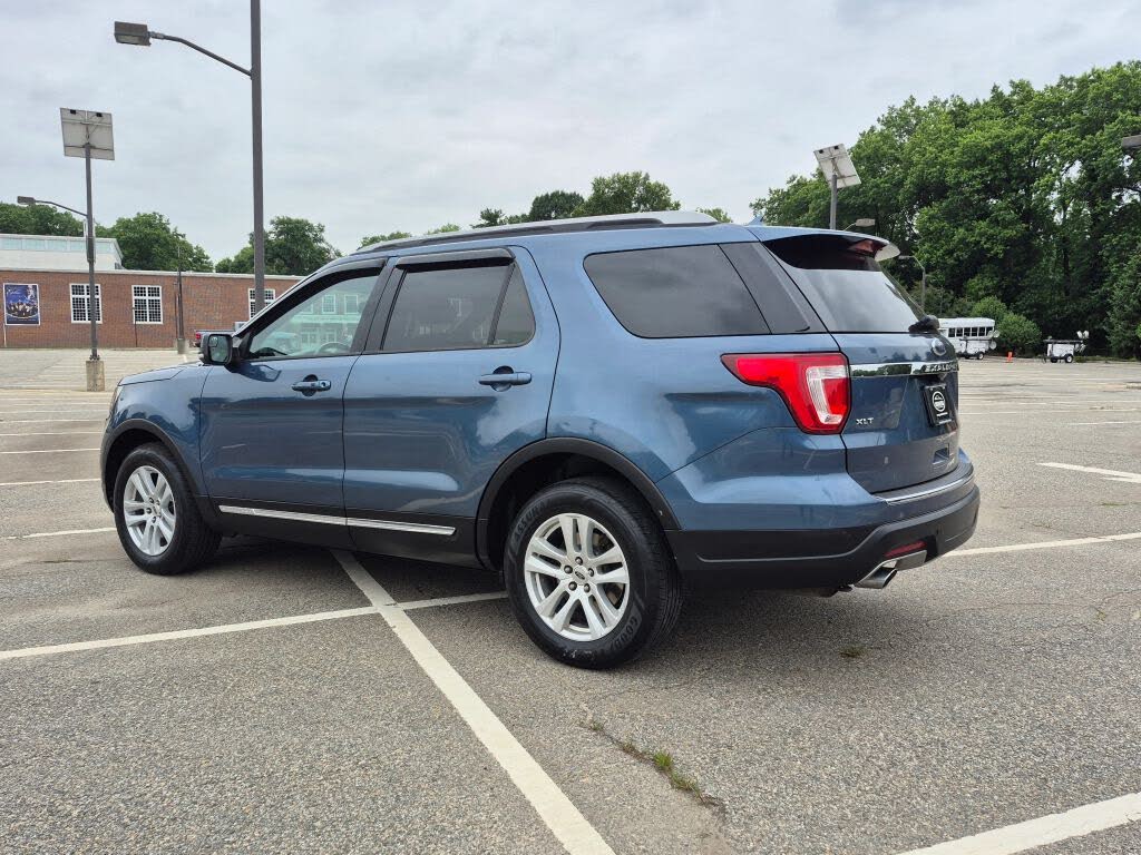 Vehicle view 6