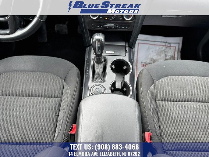 Vehicle view 25
