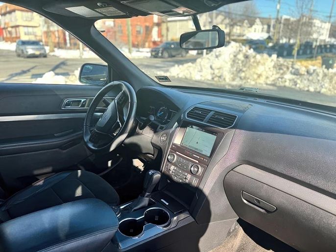 Vehicle view 9