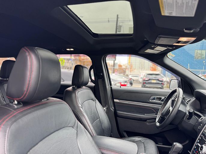 Vehicle view 8