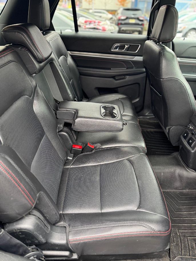 Vehicle view 9