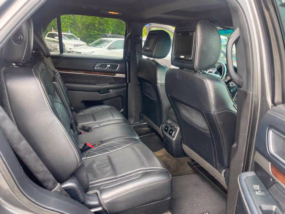 Vehicle view 14