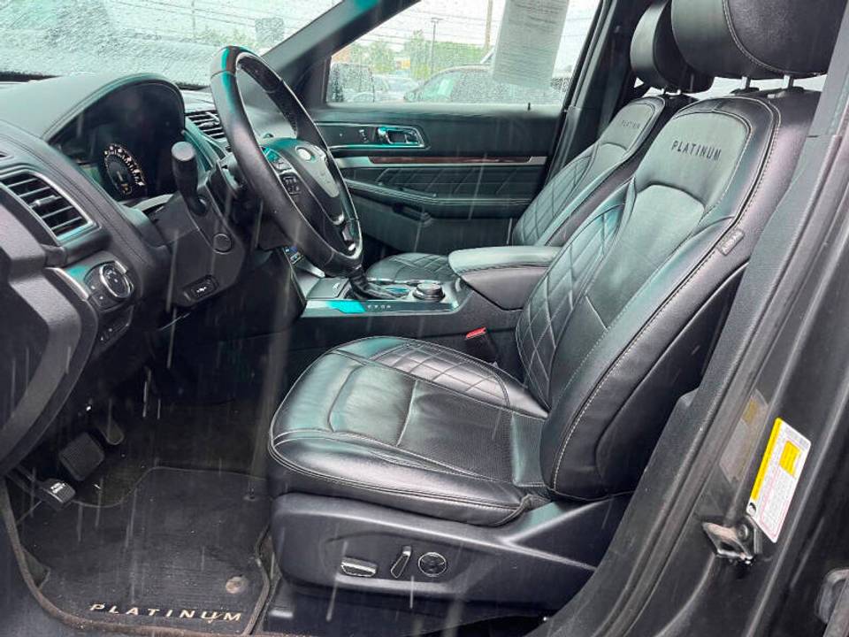 Vehicle view 9