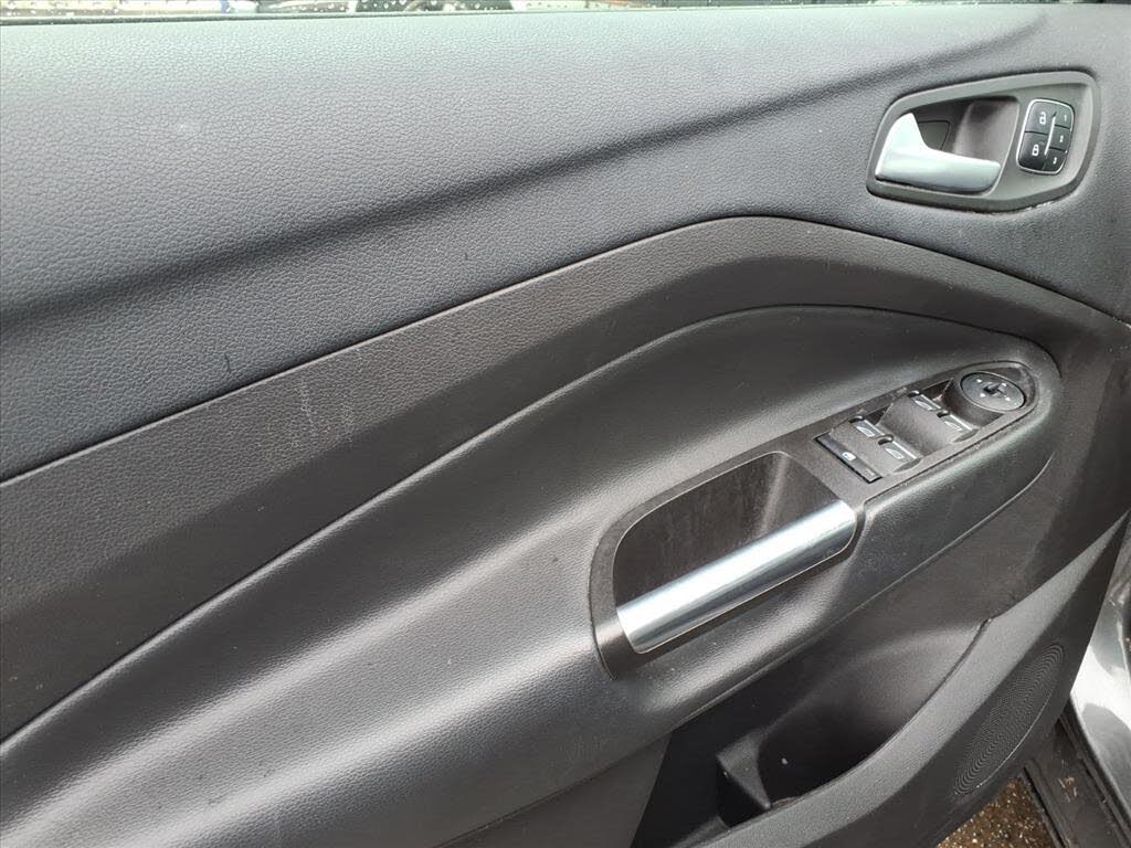 Vehicle view 9