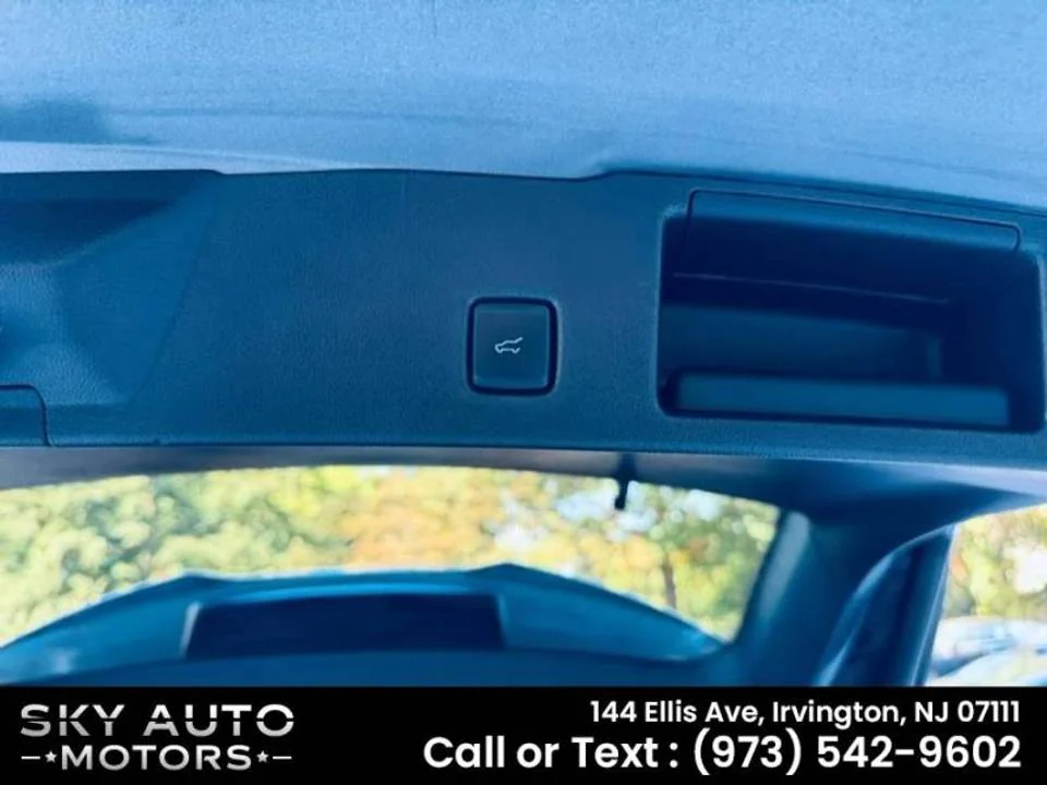 Vehicle view 11