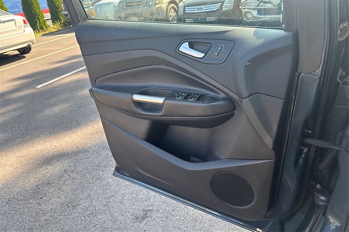 Vehicle view 17