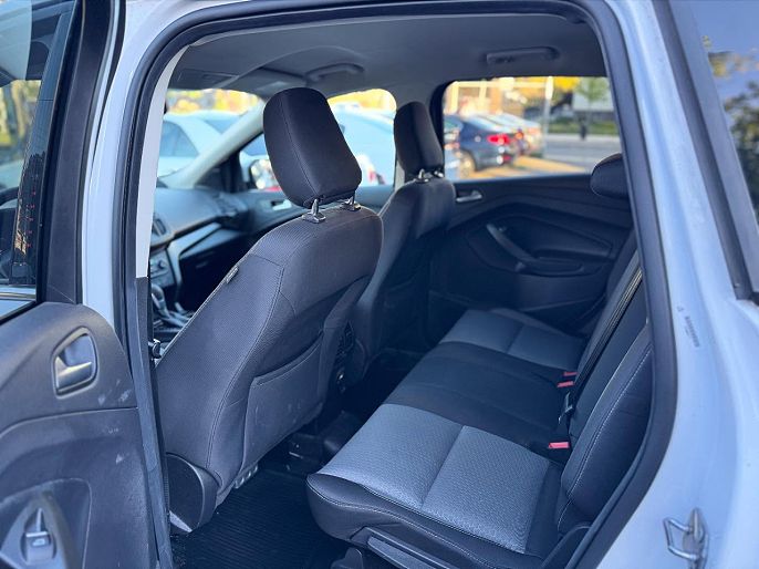 Vehicle view 9