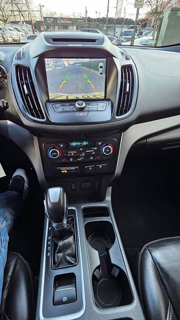 Vehicle view 14