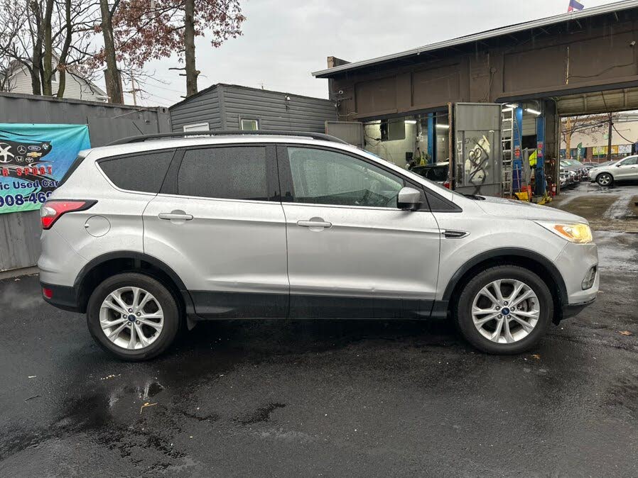Vehicle view 8