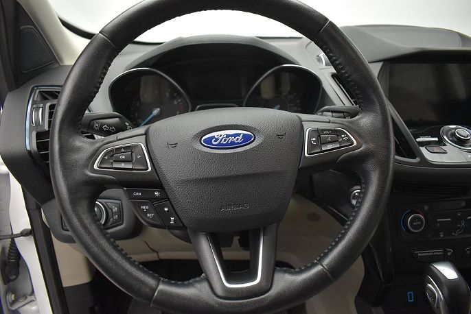 Vehicle view 19