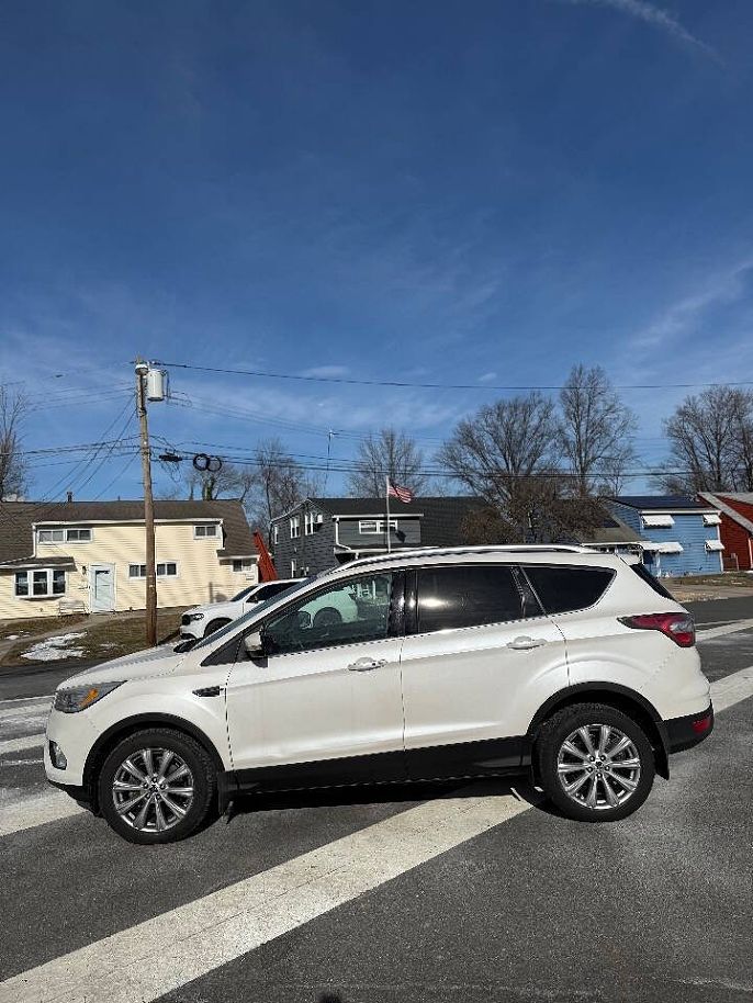 Vehicle view 8