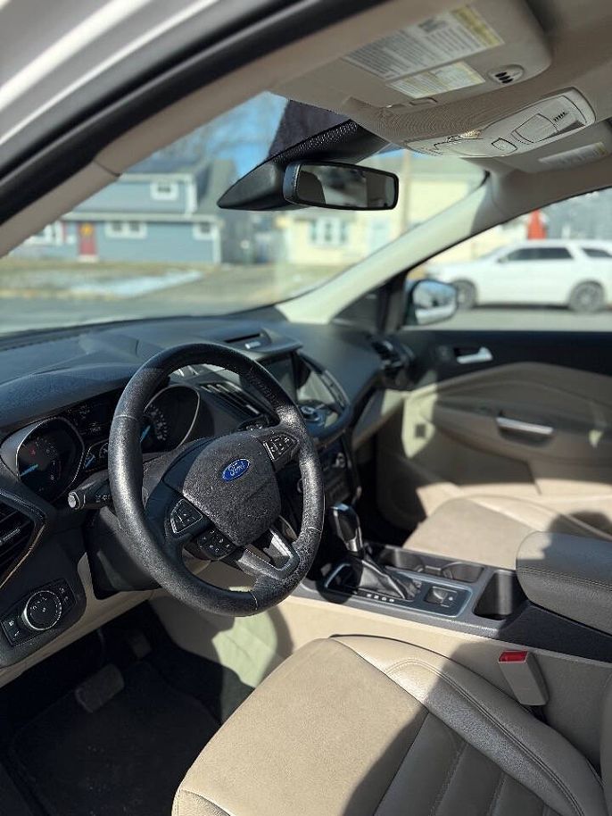 Vehicle view 9