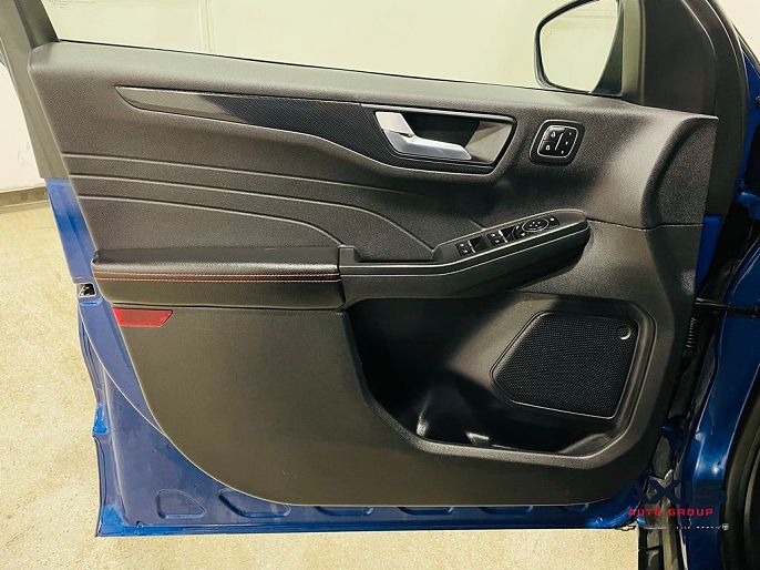 Vehicle view 25
