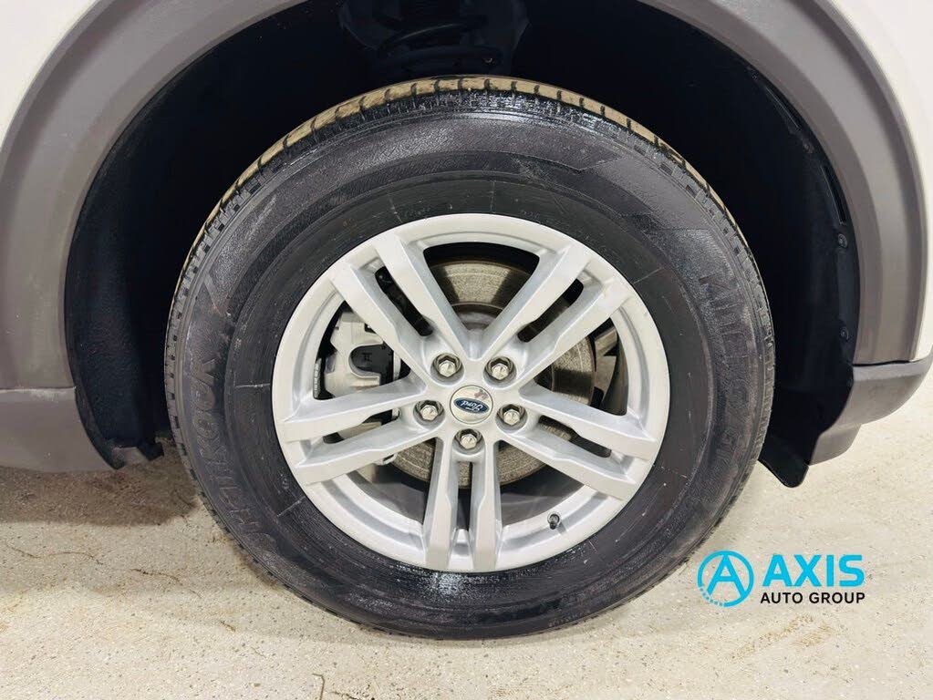Vehicle view 17