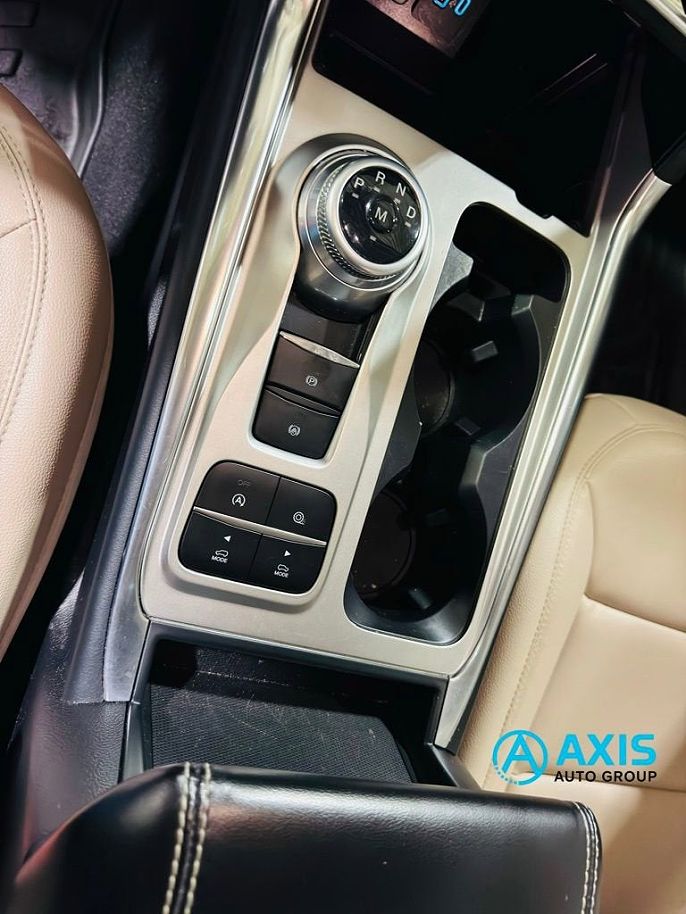 Vehicle view 83