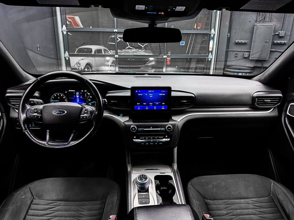 Vehicle view 32