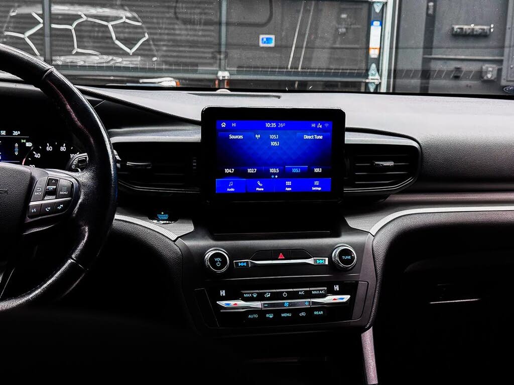 Vehicle view 34