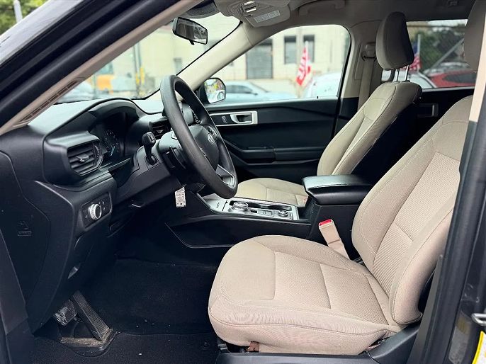 Vehicle view 6