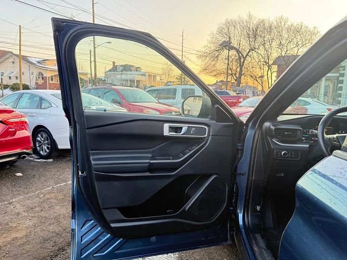 Vehicle view 5