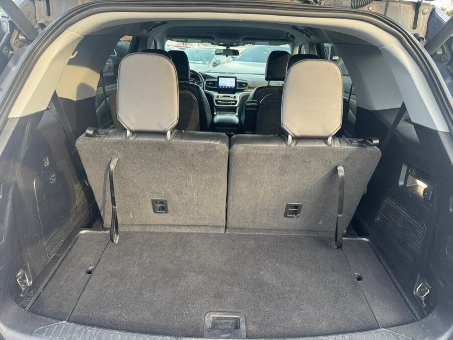 Vehicle view 16
