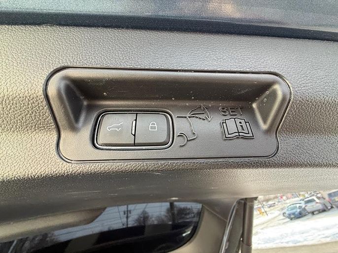Vehicle view 13