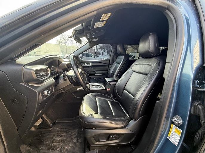 Vehicle view 9