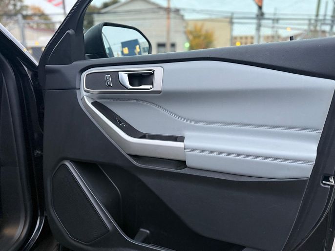 Vehicle view 26