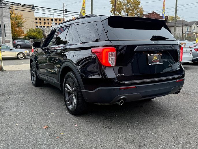 Vehicle view 27