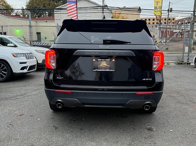 Vehicle view 28