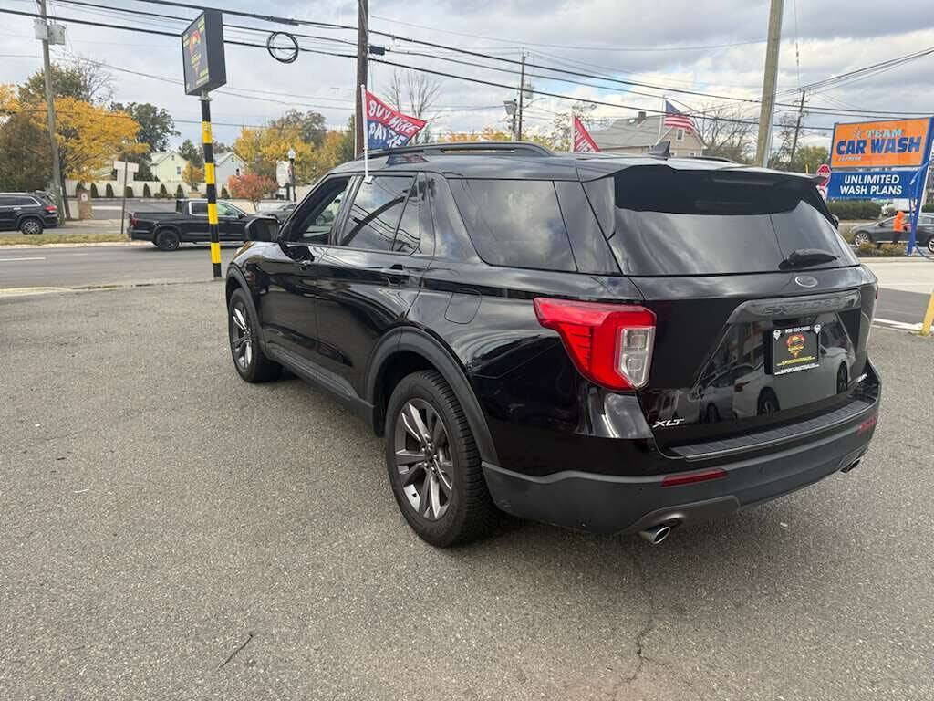 Vehicle view 6