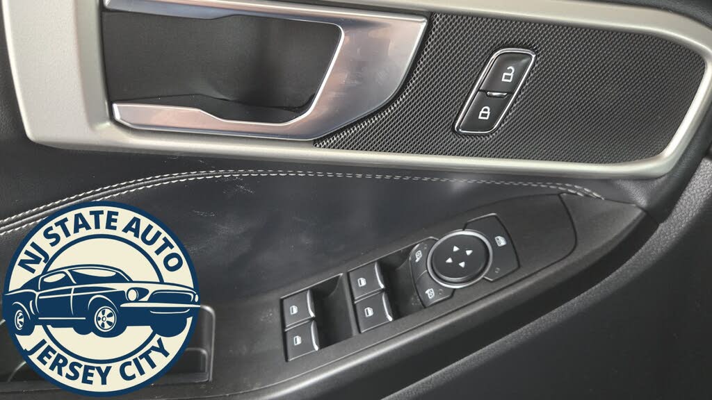 Vehicle view 29