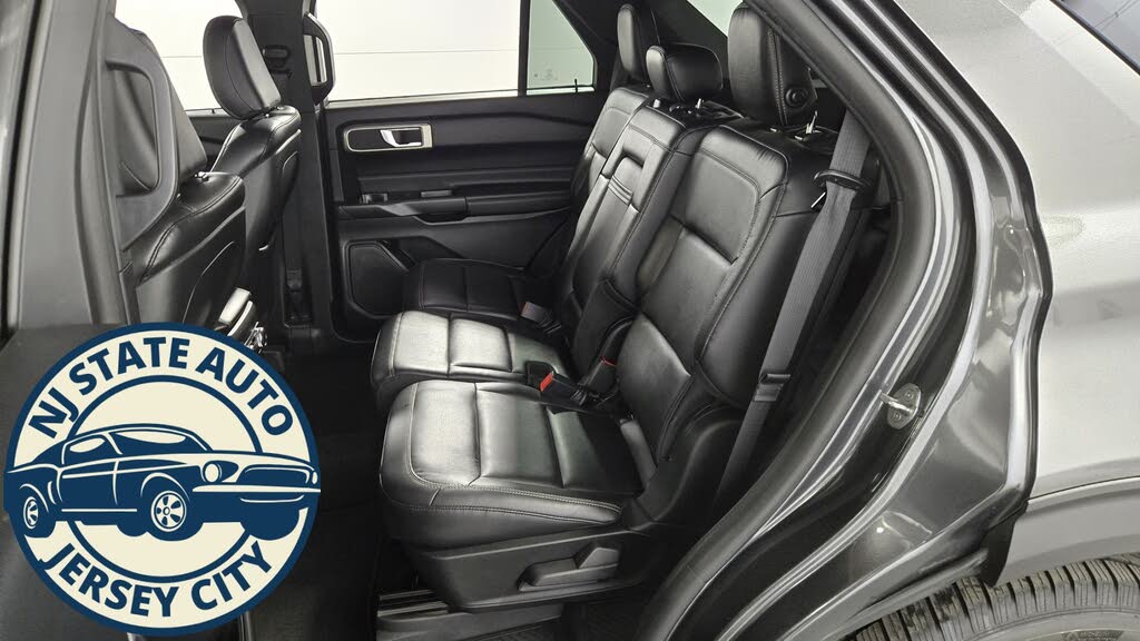 Vehicle view 33