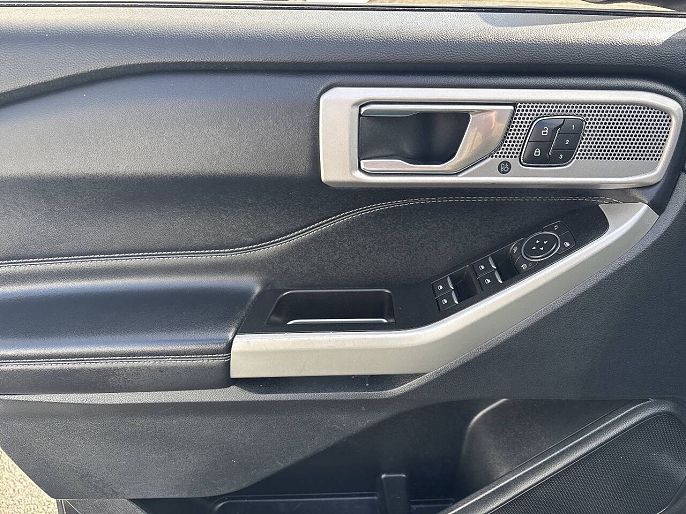 Vehicle view 10