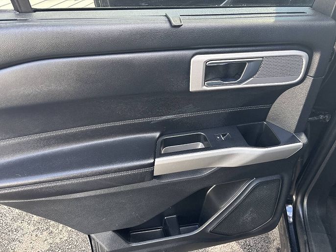 Vehicle view 12