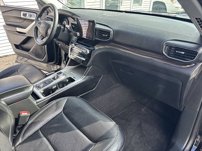 Vehicle view 14