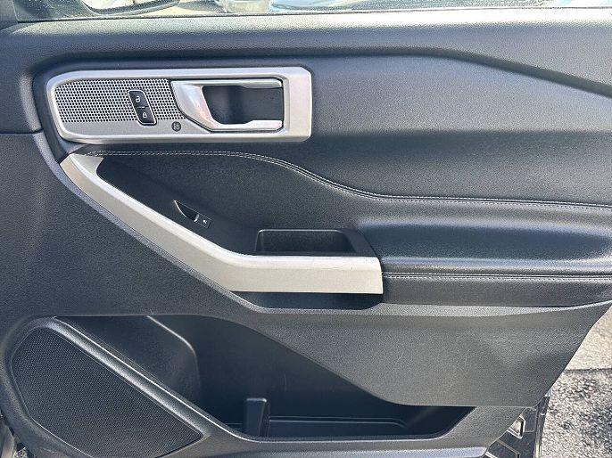 Vehicle view 15